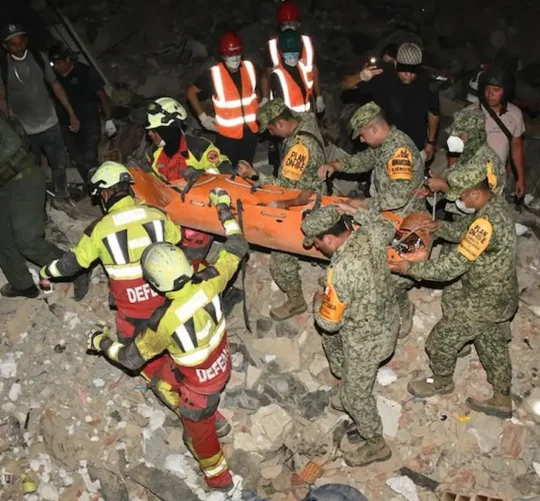 La misión mexicana recuperó 92 cuerpos y rescató a dos personas con vida tras los terremotos registrados el 24 de junio en Venezuela