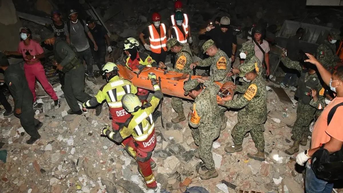 La misión mexicana recuperó 92 cuerpos y rescató a dos personas con vida tras los terremotos registrados el 24 de junio en Venezuela