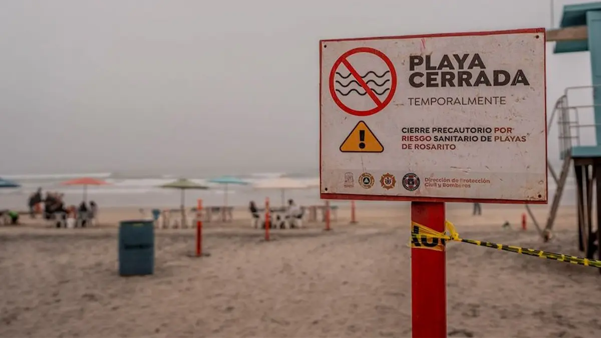 Aviso de riesgo sanitario en playas de México