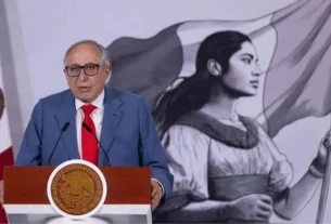 El secretario de Salud, David Kershenobich, durante la Mañanera del Pueblo.