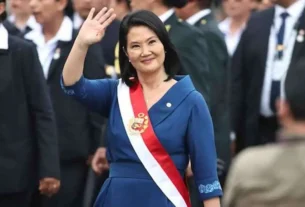 Keiko Fujimori juró el cargo de presidenta de Perú