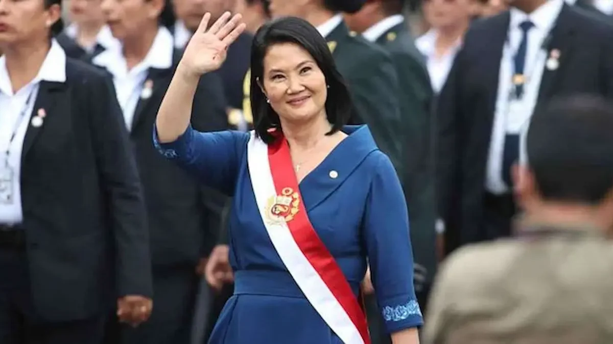 Keiko Fujimori juró el cargo de presidenta de Perú