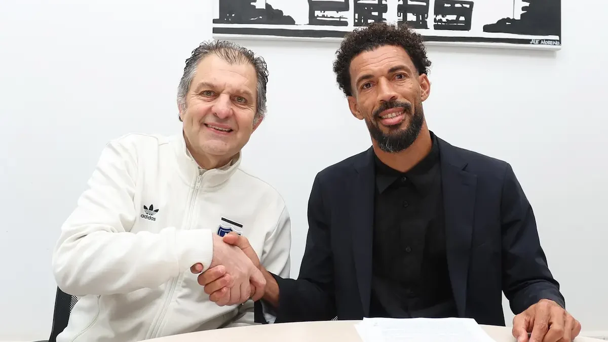 Presidente de Colo Colo, Aníbal Mosa y el portero Vozinha