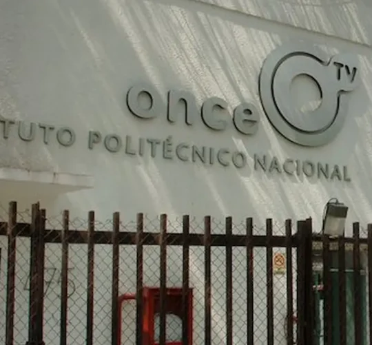 Fachda de instalaciones de canal once