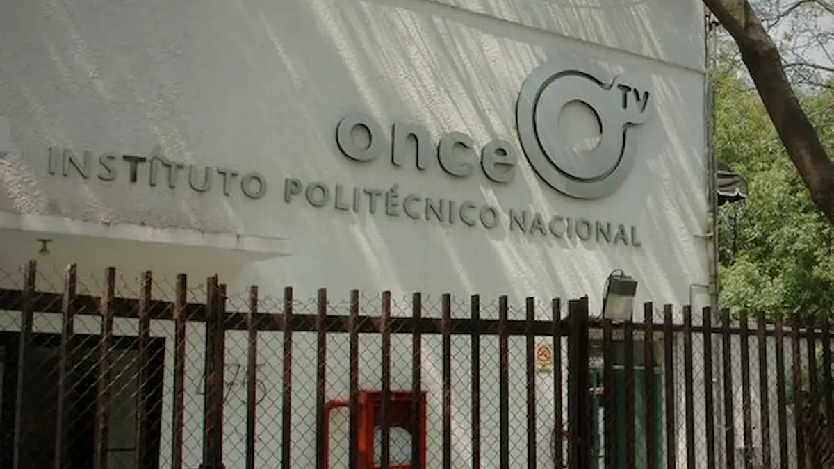 Fachda de instalaciones de canal once