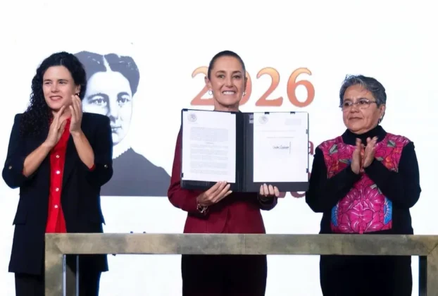 Luisa María presidenta Claudia Sheinbaum y la secretaria Anticorrupción y Buen Gobierno, Raquel Buenrostro