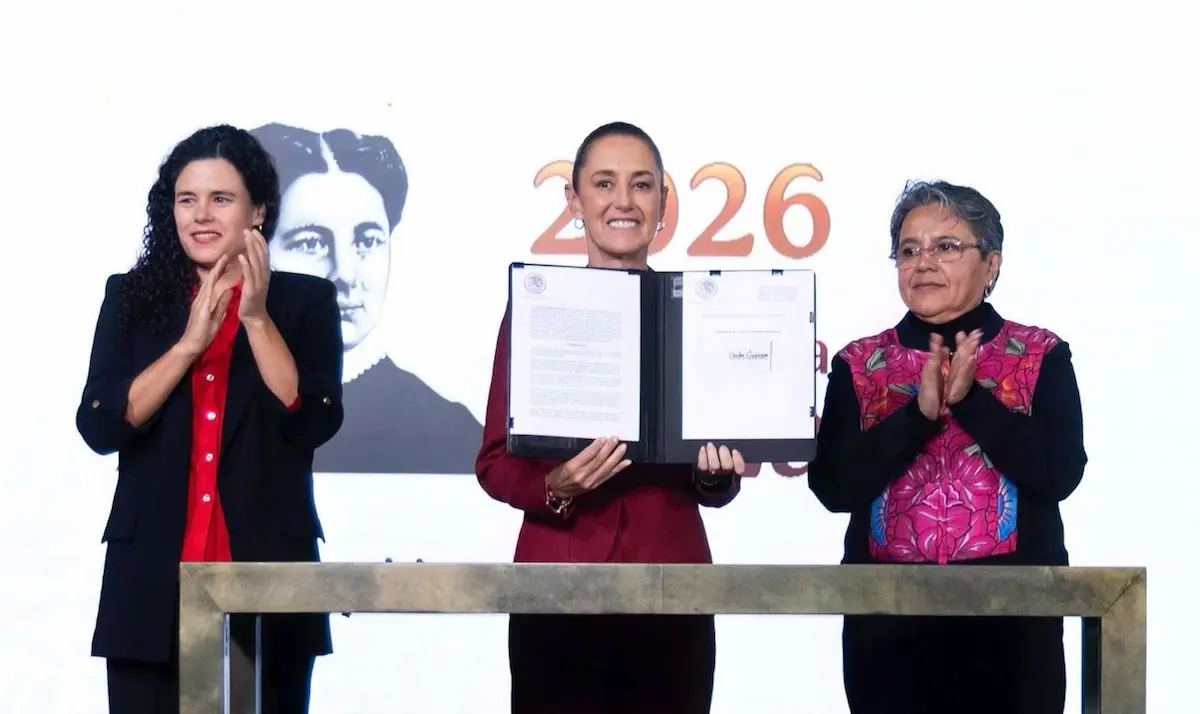 Luisa María presidenta Claudia Sheinbaum y la secretaria Anticorrupción y Buen Gobierno, Raquel Buenrostro