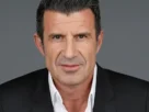 Figo se retiró de la carrera para convertirse en aspirante a presidente de la FIFA en 2015.