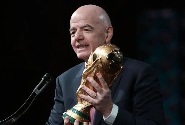 Las 211 asociaciones de la FIFA recibieron una carta de Infantino y de su secretario general Mattias Grafstrom apelando a la indulgencia y el compromiso de evitar un escenario similar en el futuro.