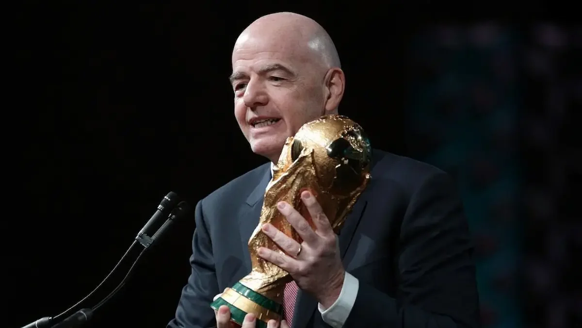 Las 211 asociaciones de la FIFA recibieron una carta de Infantino y de su secretario general Mattias Grafstrom apelando a la indulgencia y el compromiso de evitar un escenario similar en el futuro.