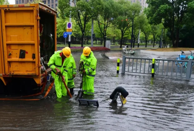 Autoridades están intensificando los esfuerzos de control de tifones e inundaciones