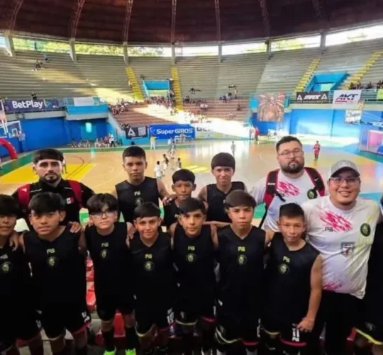Los integrantes de Leyendas Obeliz, equipo de futbol de Tijuana, detalló la situación que vivieron tras el terremoto que azotó Colombia.