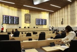 Sesión en el congreso poblano