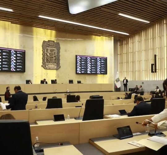 Sesión en el congreso poblano