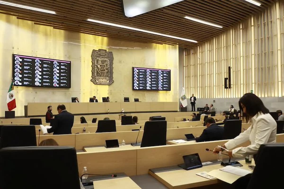 Sesión en el congreso poblano