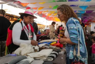 Inauguración en el Zócalo de Puebla de la Cumbre Iberoamericana de Artesanías Puebla Capital 2026