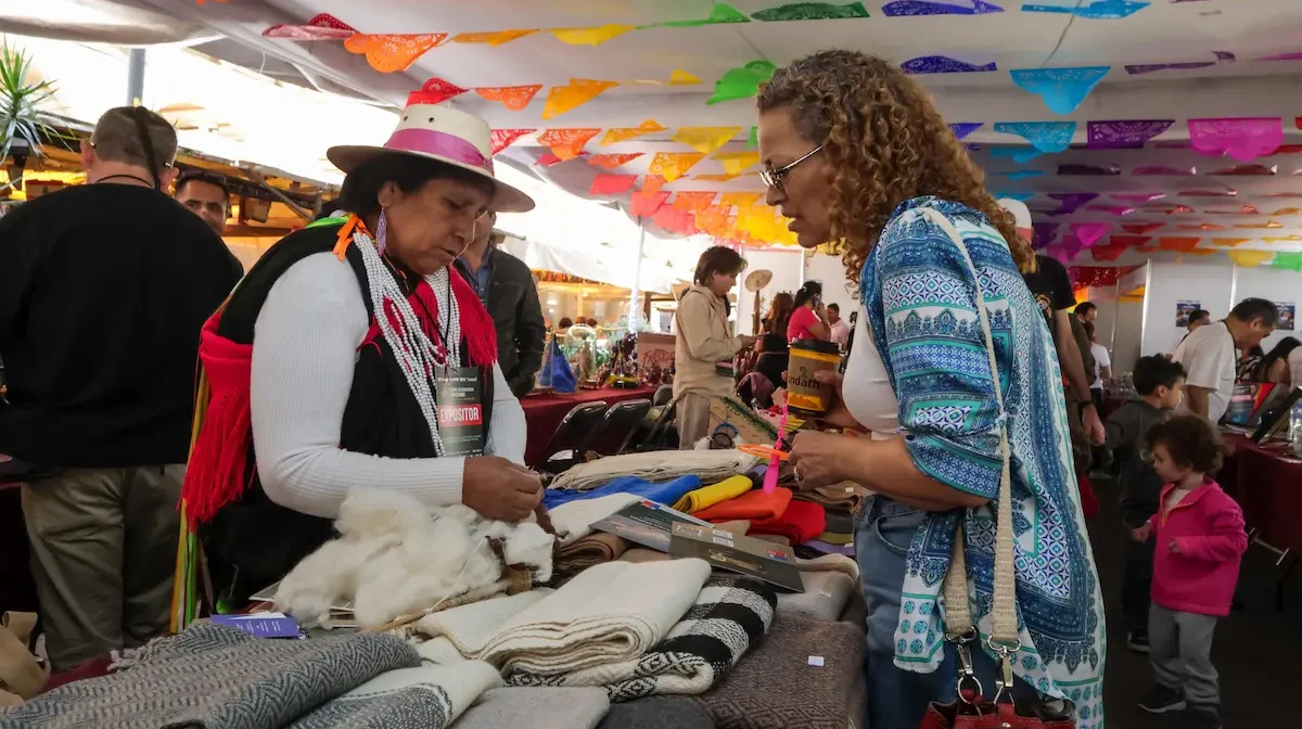 Inauguración en el Zócalo de Puebla de la Cumbre Iberoamericana de Artesanías Puebla Capital 2026