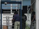Trabajadores de Volkswagen de México llegando a la planta armadora.