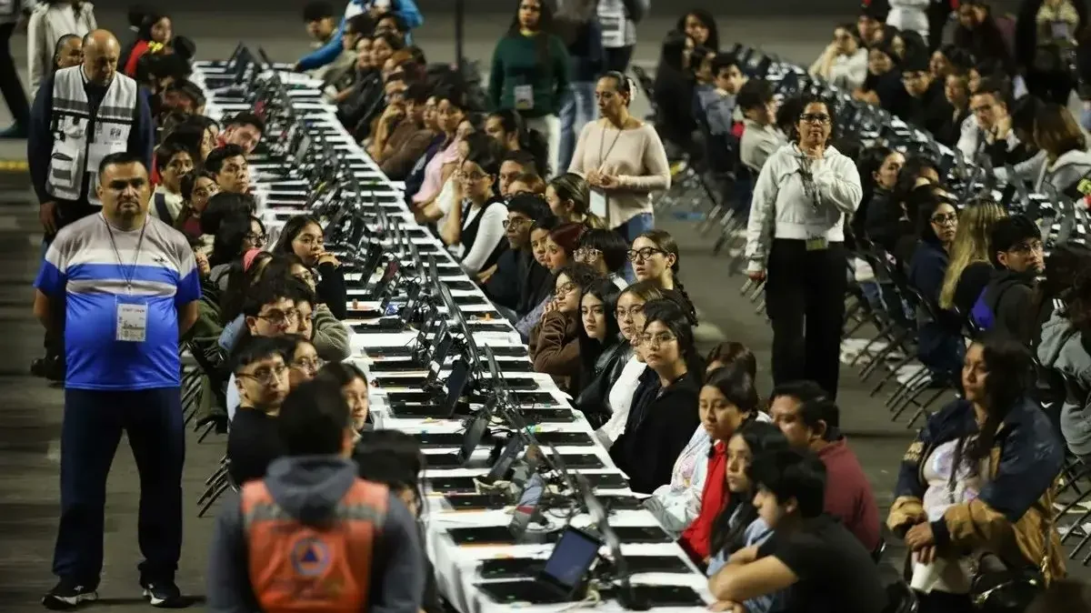 Aplicación del examen presencial de admisión de la UNAM