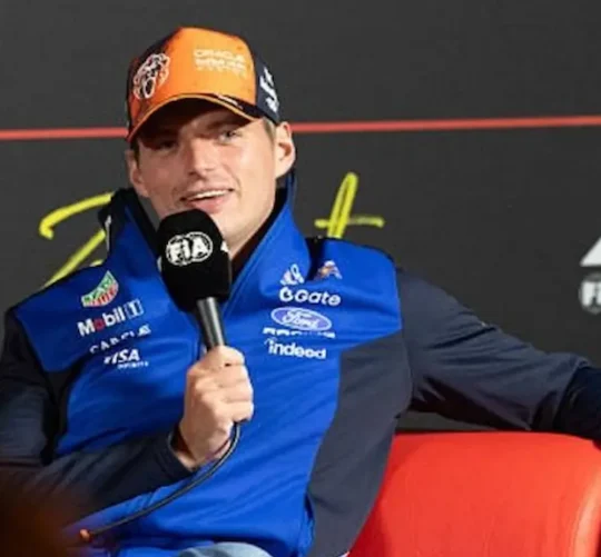 Max Verstappen en conferencia de prensa
