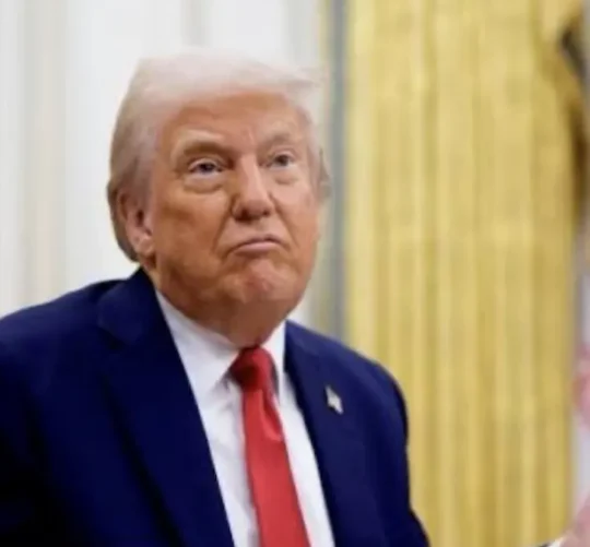 El presidente estadunidense Donald Trump en la Oficina Oval
