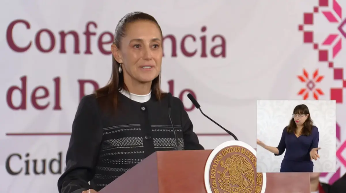 La Presidenta Claudia Sheinbaum durante su conferencia matutina desde Salón Guillermo Prieto en Palacio Nacional.