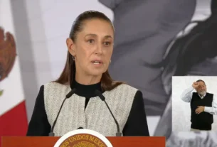 La Presidenta Claudia Sheinbaum durante su conferencia matutina desde Salón Guillermo Prieto en Palacio Nacional.