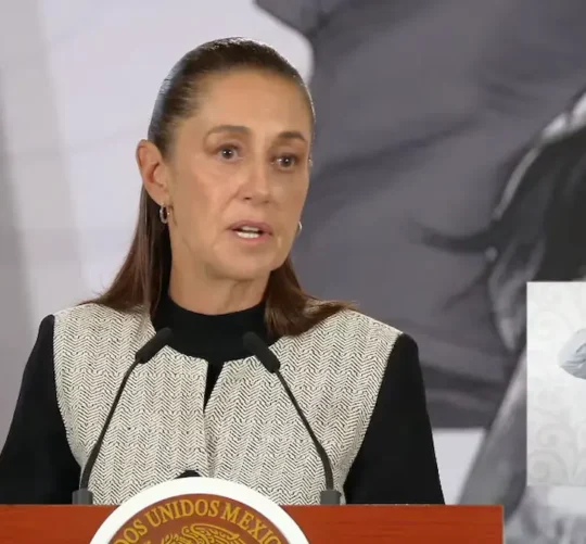 La Presidenta Claudia Sheinbaum durante su conferencia matutina desde Salón Guillermo Prieto en Palacio Nacional.