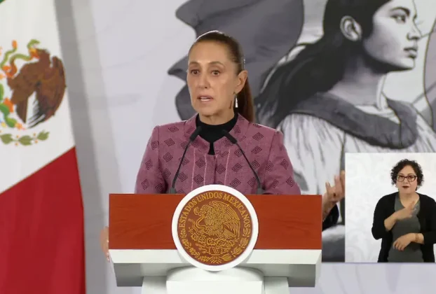 La Presidenta Claudia Sheinbaum durante su conferencia matutina desde Salón Guillermo Prieto en Palacio Nacional.