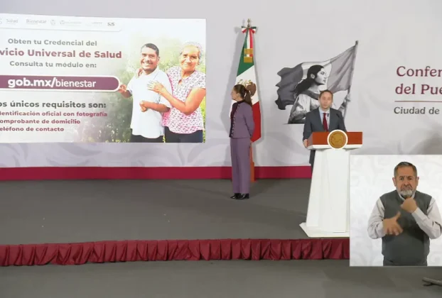 La Presidenta Claudia Sheinbaum durante su conferencia matutina desde Salón Guillermo Prieto en Palacio Nacional.