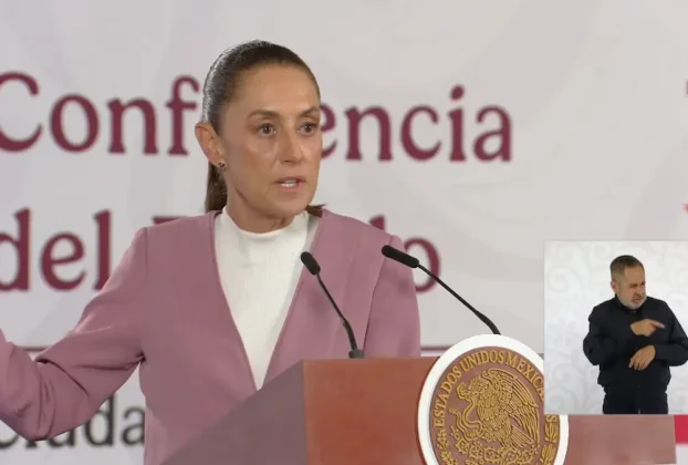 La Presidenta Claudia Sheinbaum durante su conferencia matutina desde Salón Guillermo Prieto en Palacio Nacional.