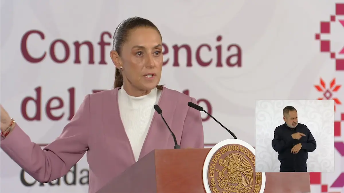 La Presidenta Claudia Sheinbaum durante su conferencia matutina desde Salón Guillermo Prieto en Palacio Nacional.