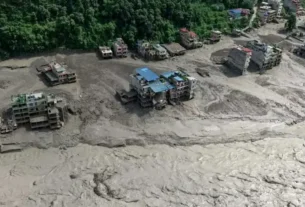Una grave catástrofe azota la zona fronteriza entre el norte de Nepal y la región autónoma del Tíbet en China