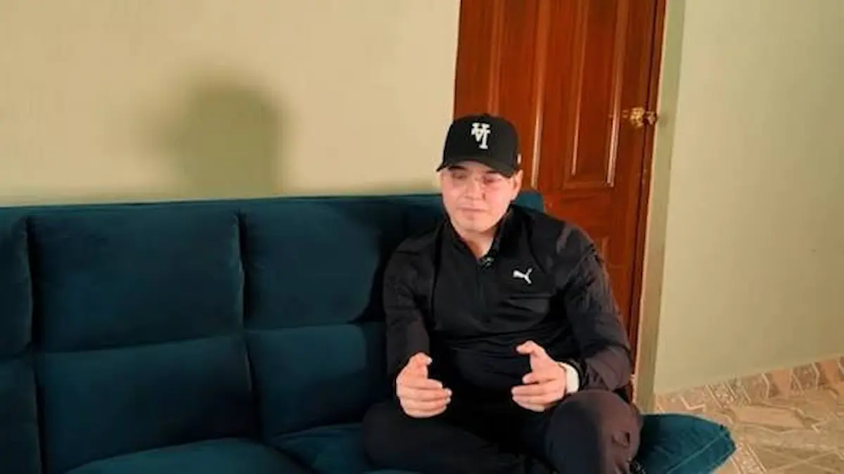 En entrevista con el periodista Luis Chaparro, el joven aseguró que su relación con la 'influencer' no concluyó en malos términos.