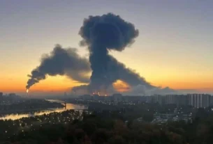 Ataques ucranianos golpearon una refinería ubicada a las afueras de la capital rusa.