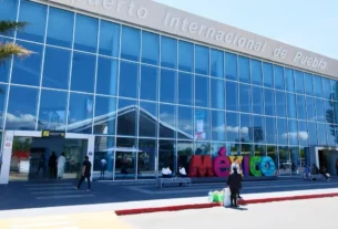 Fachada del Aeropuerto Internacional Hermanos Serdán