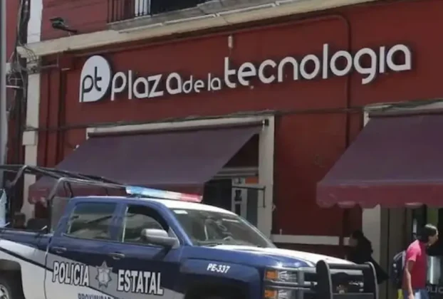 Cateo federal en la Plaza de la Tecnología de Puebla