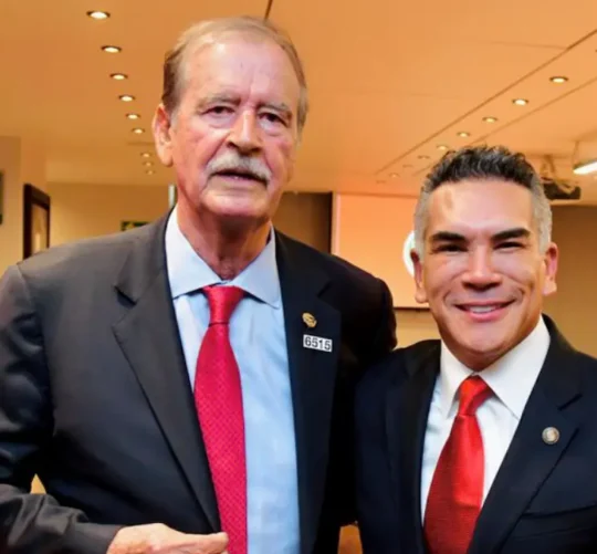 El expresidente panista Vicente Fox Quesada y el dirigente nacional del Partido Revolucionario Institucional (PRI), Alejandro “Alito” Moreno Cárdenas