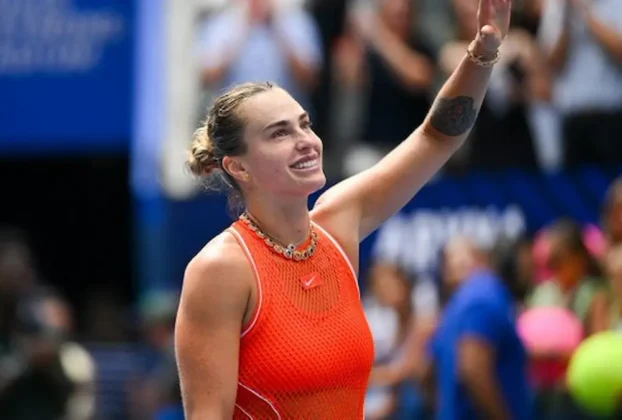 Aryna Sabalenka detuvo el juego para avisar a la árbitro de un fuerte olor a cannabis que llegaba hasta la pista del estadio Louis Armstrong.