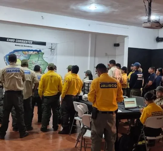 Autoridades de Jalisco reforzaron este martes el operativo preventivo ante la presencia del huracán ‘Polo‘, categoría 5