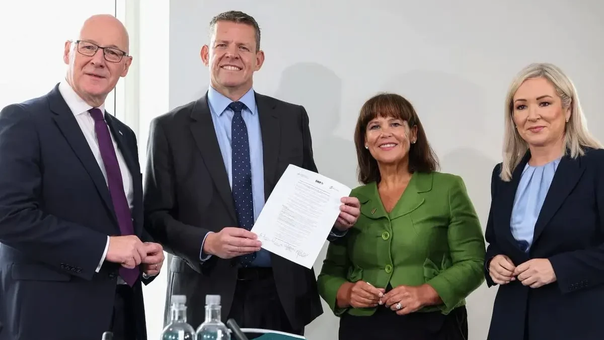 John Swinney, líder del Partido Nacional Escocés (SNP); Rhun ap Iorwerth, de Plaid Cymru (Gales); y Mary Lou McDonald y Michelle O'Neill, presidenta y vicepresidenta respectivamente del partido republicano irlandés Sinn Féin