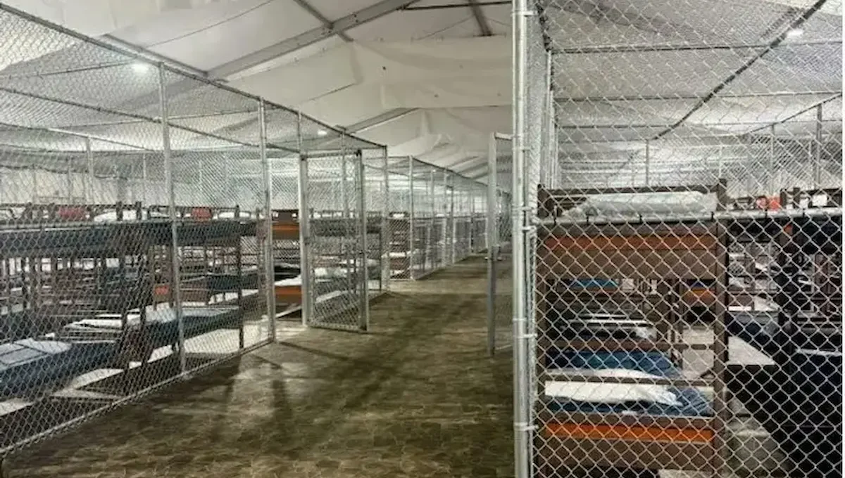 Una investigación del Gobierno de Estados Unidos constató condiciones de hacinamiento, abusos y el uso de pequeñas jaulas metálicas como “zonas de calma” para los migrantes detenidos en Alligator Alcatraz
