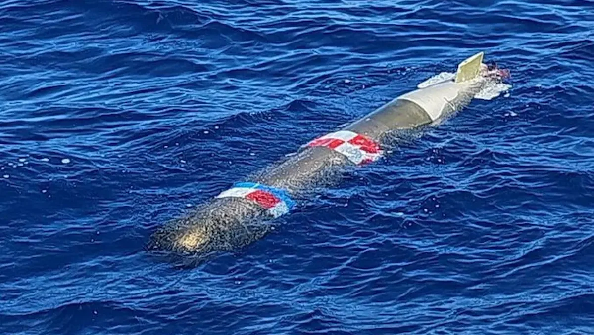 La Secretaría de Marina recuperó un torpedo de prácticas que fue localizado a la deriva frente a las costas de Ensenada, Baja California
