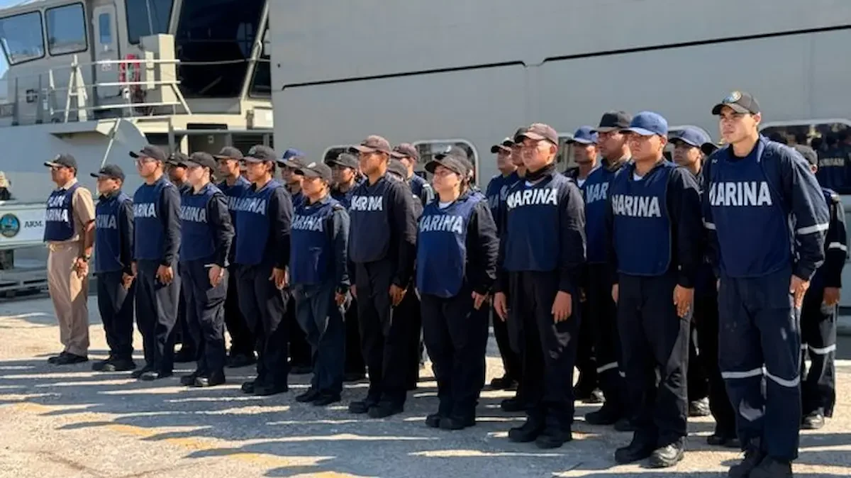 La Secretaría de Marina (Semar) desplegó mil 400 elementos como parte de las acciones preventivas ante el huracán ‘Polo’ en Baja California Sur, Nayarit y Jalisco