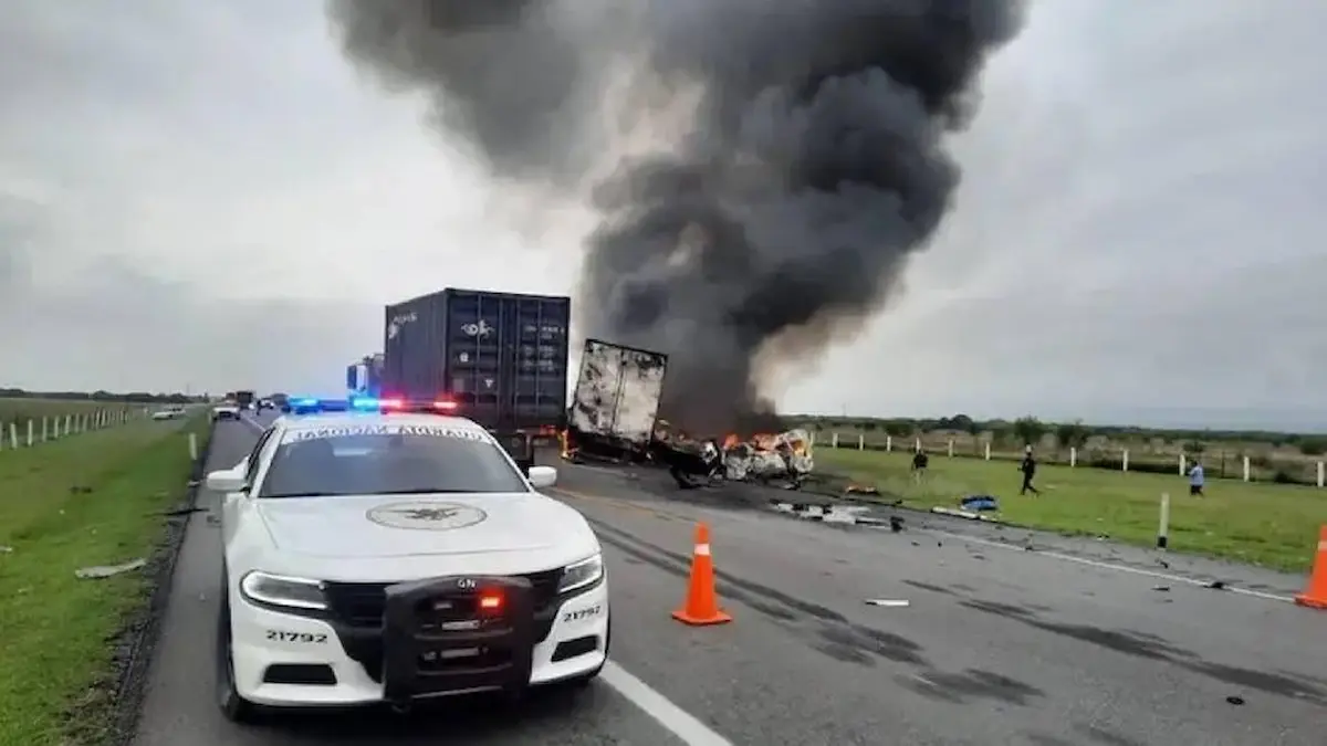 Aparatoso accidente registrado en la autopista Arco Norte