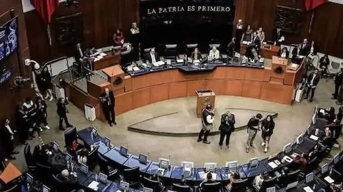 Sesión en el Senado