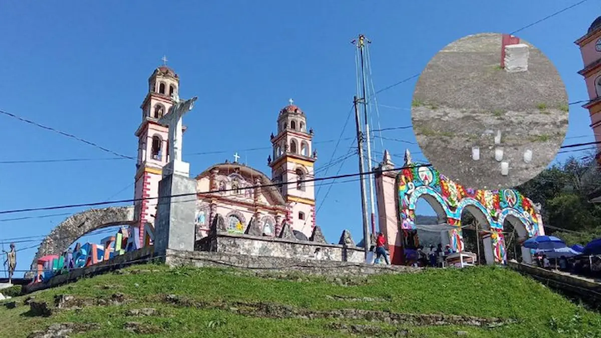 Iglesia de San Juan Bautista, en el municipio de Ahuacatlán, en la Sierra Norte de Puebla.