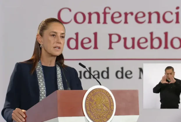 La Presidenta Claudia Sheinbaum durante su conferencia matutina desde Salón Guillermo Prieto en Palacio Nacional.