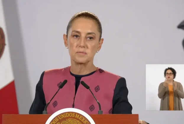 La Presidenta Claudia Sheinbaum durante su conferencia matutina desde Salón Guillermo Prieto en Palacio Nacional.