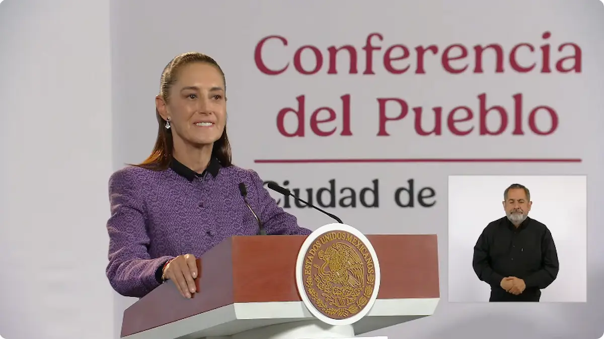 La Presidenta Claudia Sheinbaum durante su conferencia matutina desde Salón Guillermo Prieto en Palacio Nacional.